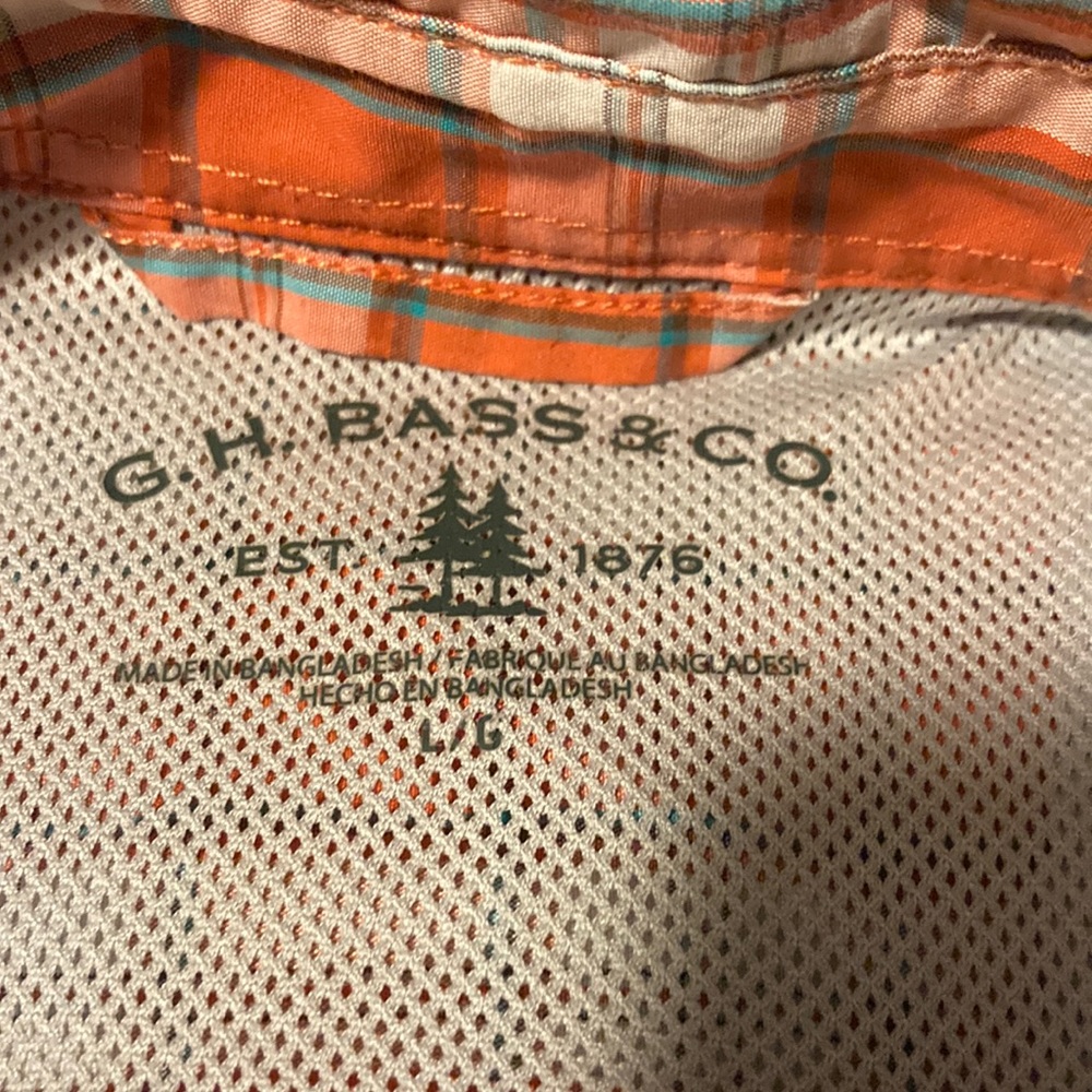 Short sleeve button down mens shirt